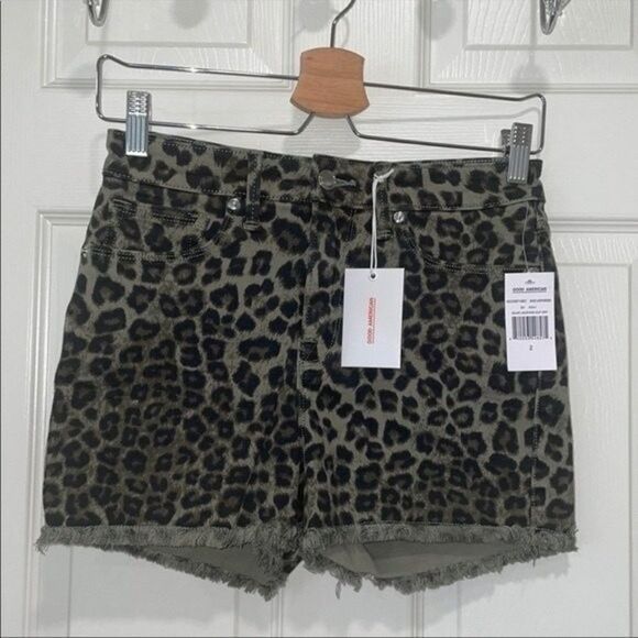 GOOD AMERICAN Olive Leopard Cut Off Short Size 2/26 - Picture 4 of 10